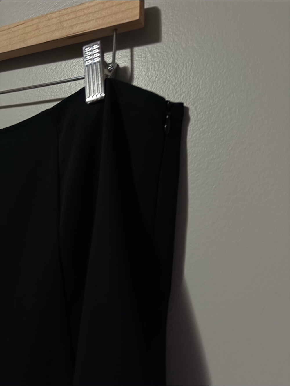 Cartise Mini Skirt Black Asymmetrical Pleated Hemline - Picture 4 of 7